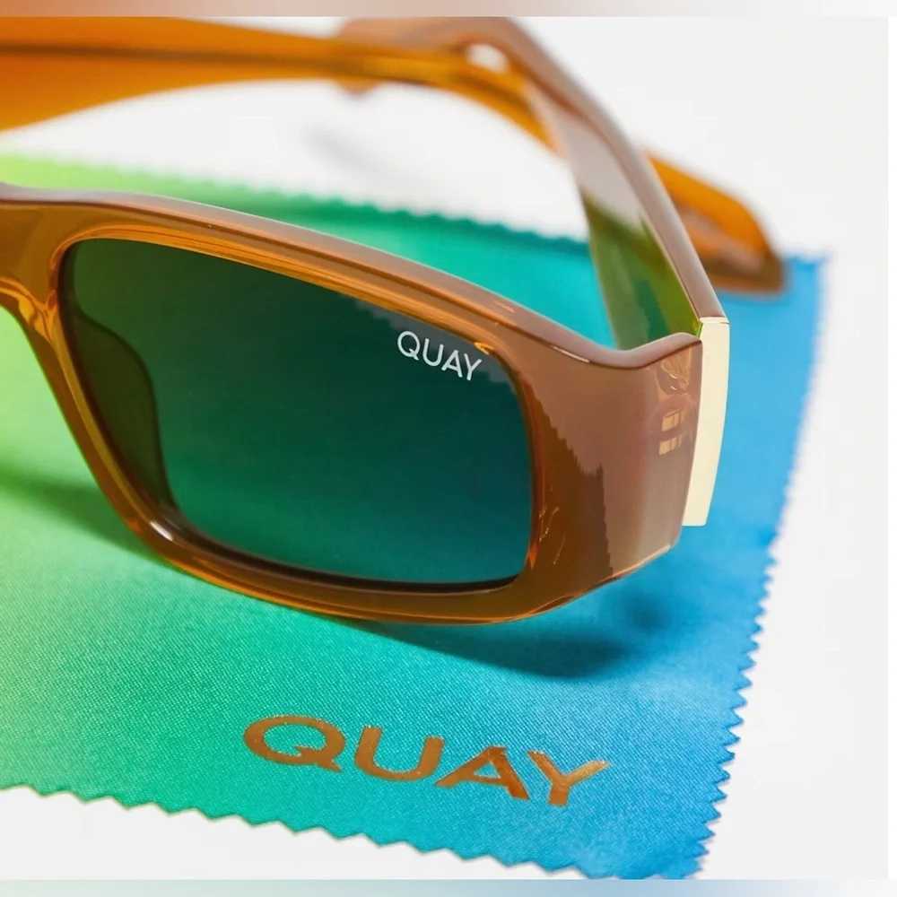 Quay No Envy caramel rectangular edgy wrapped‎ sunglasses new with acrylic case